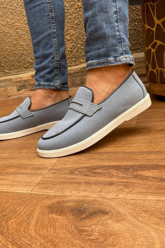 Mocassin bleu ciel moderne chic_décontracté : (Old Money)