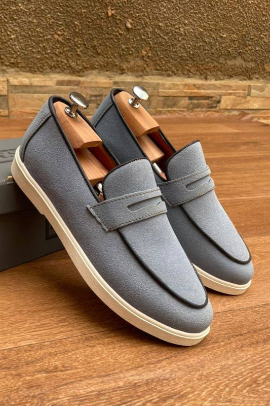 Mocassin bleu ciel moderne chic_décontracté : (Old Money)